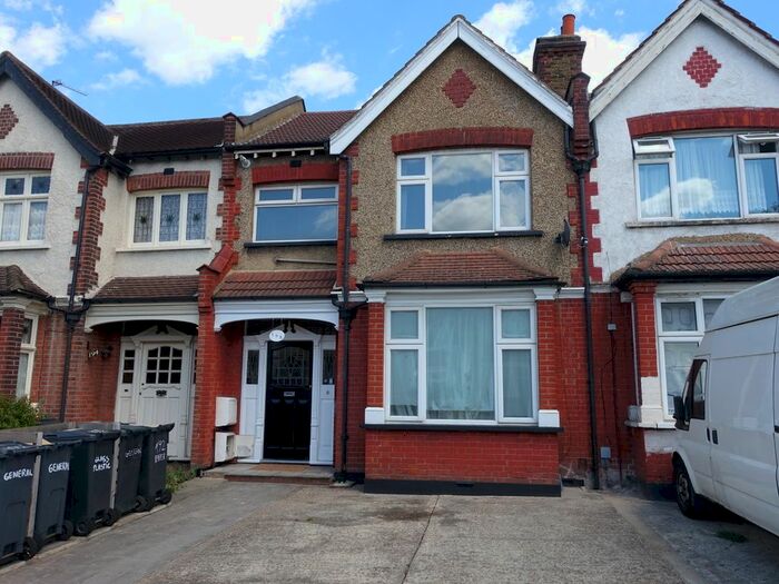 1 Bedroom Flat To Rent In Melfort Road, Thronton Heath, CR7