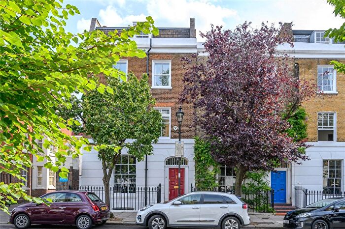 6 Bedroom End Of Terrace House For Sale In College Cross, Islington, London, N1
