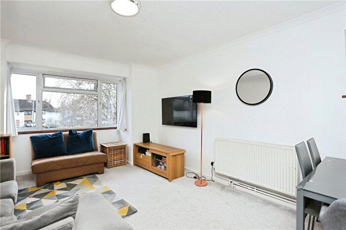 1 Bedroom Flat For Sale In Kensington Avenue, Thornton Heath, CR7