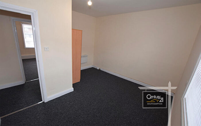 1 Bedroom Flat To Rent In |Ref. |, St. Marys Road, Southampton, SO14