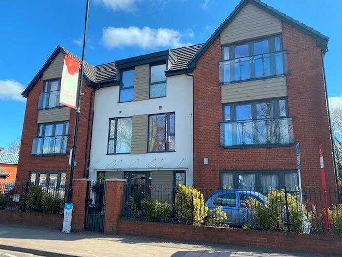 2 Bedroom Flat To Rent In Stratford Road, Shirley, Solihull, B90