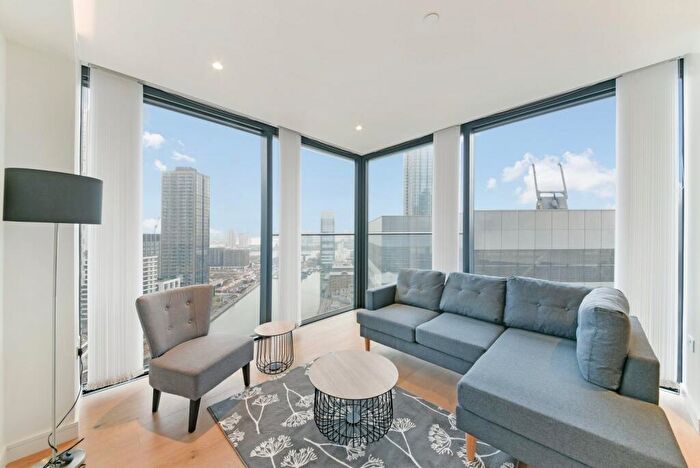 2 Bedroom Flat For Sale In Hampton Tower, Marsh Wall, Canary Wharf, London, E14