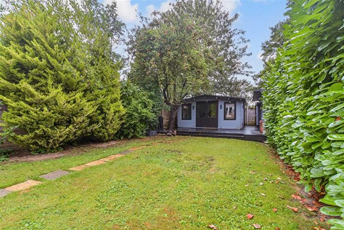 3 Bedroom Semi-Detached House For Sale In Douglas Road, Lenham, Maidstone, Kent, ME17