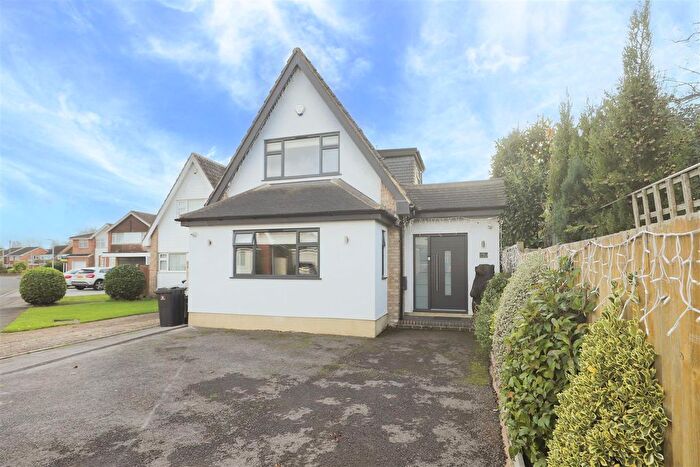 3 Bedroom Detached House For Sale In Ashbury Drive, Ickenham, UB10