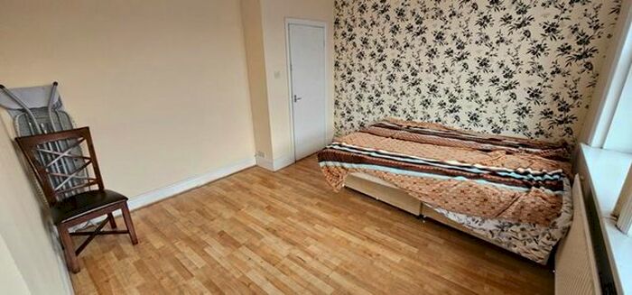 2 Bedroom Flat To Rent In Carlisle Street, Sheffield, S4