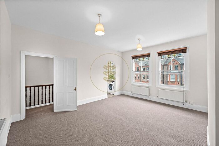 2 Bedroom Flat To Rent In Goldhurst Terrace, South Hampstead, NW6