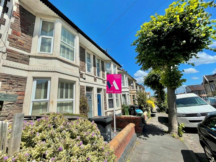 4 Bedroom Terraced House To Rent In Court Road, Horfield, Bristol, BS7