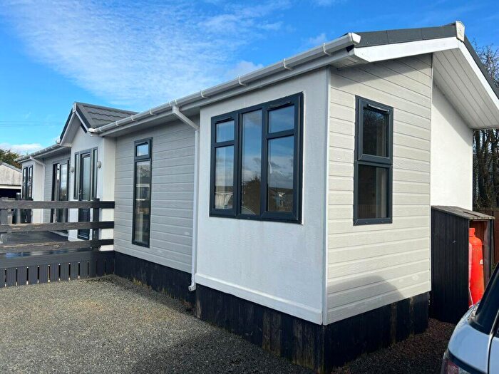 3 Bedroom Property For Sale In A Greenacres, Blairadam, KY4