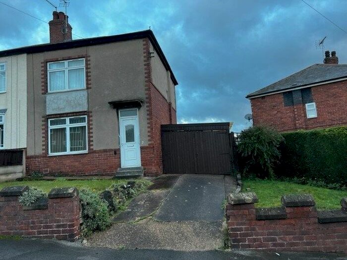 3 Bedroom Semi-Detached House To Rent In Kilton Glade, Worksop, S81