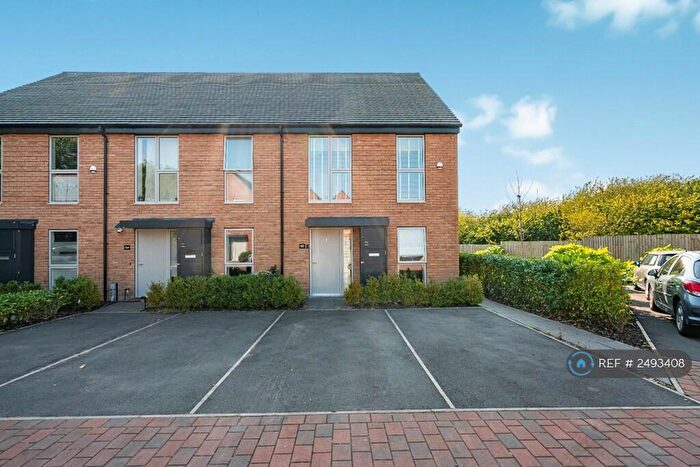 3 Bedroom Terraced House To Rent In Winterbourne Drive, Westhoughton, Bolton, BL5