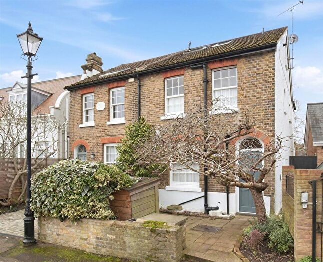 4 Bedroom Semi Detached House For Sale In Stanley Road, East Sheen, SW14