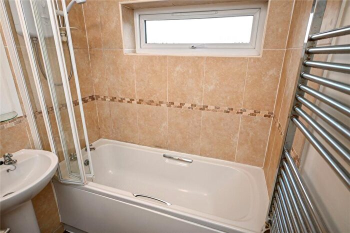 1 Bedroom Apartment For Sale In Coppice Road, Moseley, Birmingham, B13