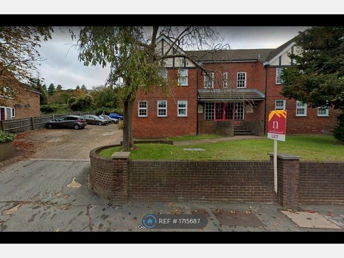1 Bedroom Flat To Rent In West Wycombe Road, High Wycombe, HP11