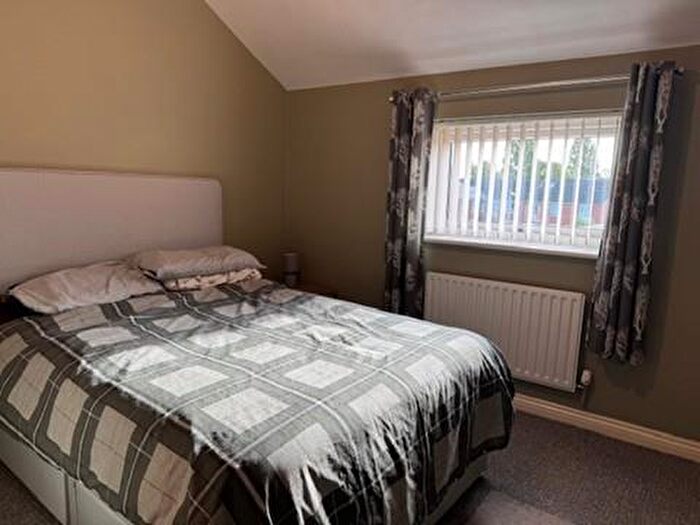 2 Bedroom Flat To Rent In Cornishway, Manchester, M22