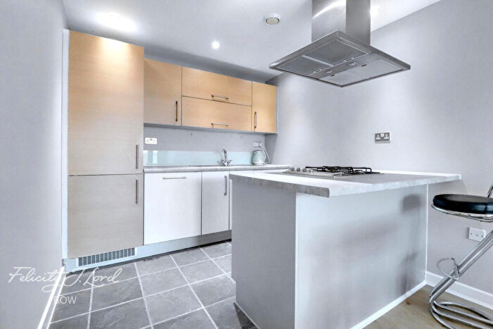 1 Bedroom Flat To Rent In Devons Road, London, E3