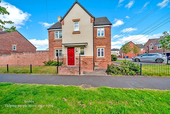 3 Bedroom Detached House For Sale In Sherwood Drive, Cannock, WS11