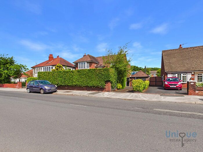 4 Bedroom Detached House For Sale In West Drive, Thornton-Cleveleys, FY5