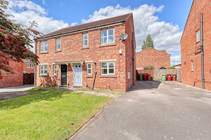 3 Bedroom Semi-Detached House For Sale In Priory Lane, Scunthorpe, DN17