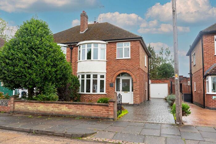 3 Bedroom Semi-Detached House To Rent In South Kingsmead Road, Knighton, Leicester, LE2