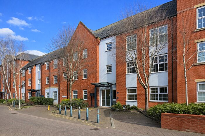 2 Bedroom Flat For Sale In Smiths Wharf, Wantage, OX12