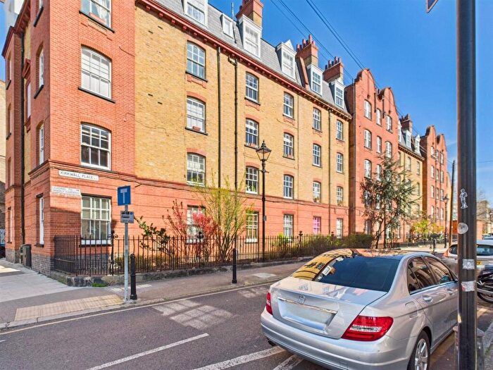 1 Bedroom Apartment For Sale In Mendip Houses, Welwyn Street, Bethnal Green, E2