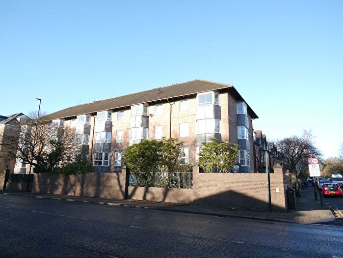 1 Bedroom Flat To Rent In Brandling Court, Akenside Terrace, Newcastle Upon Tyne, NE2