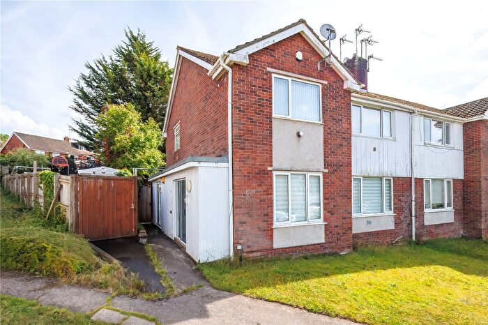 2 Bedroom Maisonette For Sale In Manitoba Close, Lakeside, Cardiff, CF23