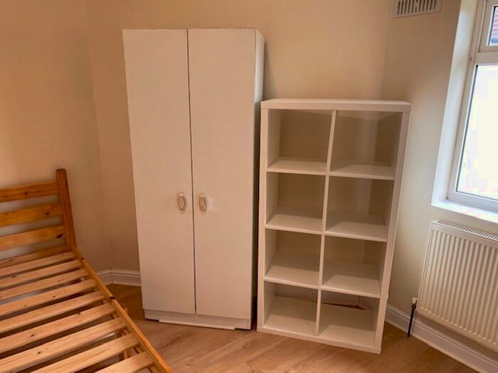 1 Bedroom Terraced House To Rent In Olive Road, London, W5