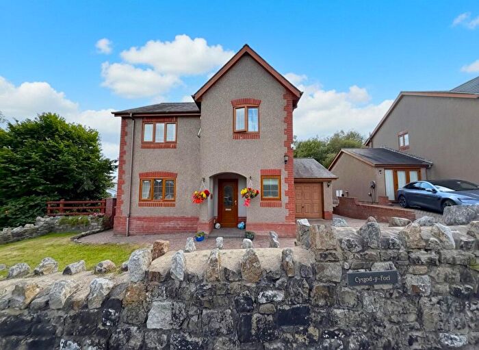 4 Bedroom Detached House For Sale In Cysgod-y-Foel, Church Road, Aberdare, CF44