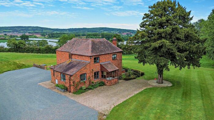 4 Bedroom Equestrian Facility For Sale In Leddington, Ledbury, HR8