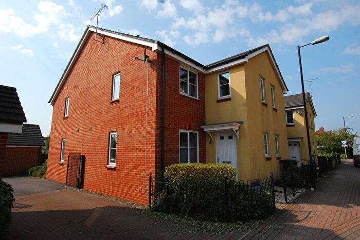 2 Bedroom Terraced House To Rent In Montreal Avenue, Bristol, BS7