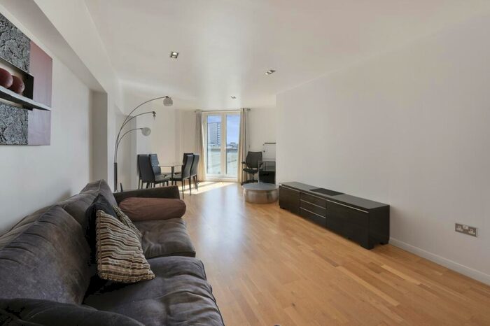 1 Bedroom Apartment To Rent In City Tower, Limeharbour, Canary Wharf, London, E14