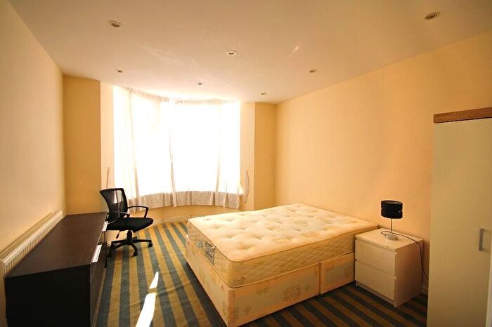 6 Bedroom Property To Rent In Fernbank Avenue, Wembley, Middlesex, HA0