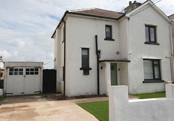 4 Bedroom Semi-detached House For Sale In Berkrolles Avenue, St. Athan, CF62