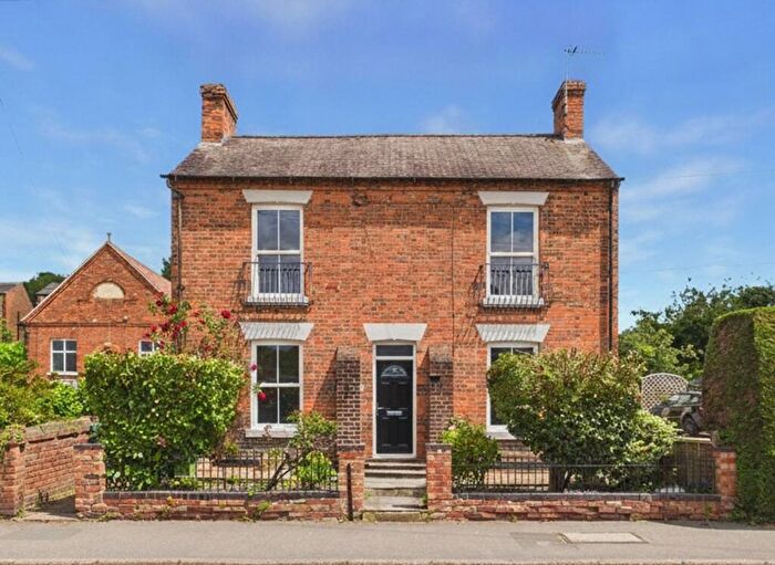 2 Bedroom Detached House For Sale In Main Street, Lowdham, Nottingham, NG14