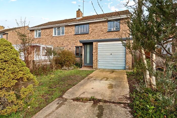 3 Bedroom Semi Detached House For Sale In Farmoor, Oxford, OX2