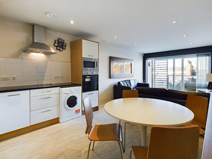 2 Bedroom Apartment For Sale In The Sawmill, Dock Street, HU1