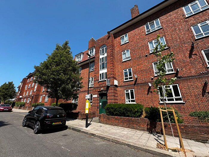 2 Bedroom Flat To Rent In Nelsons Row, Clapham, SW4