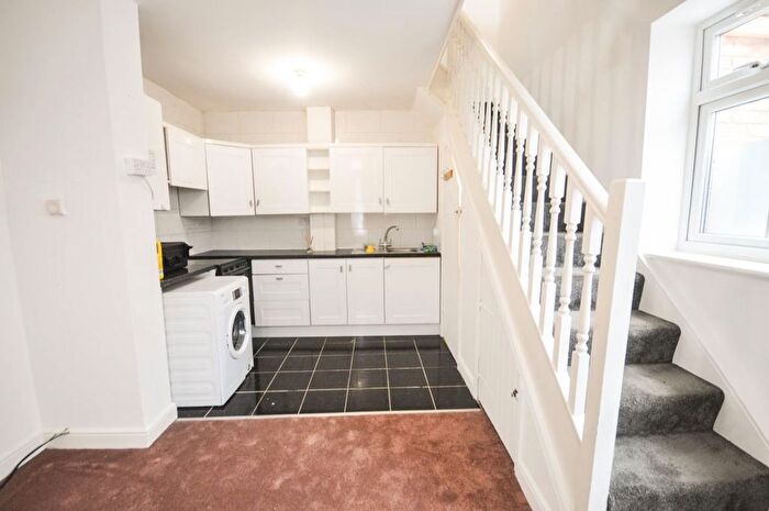 1 Bedroom Flat To Rent In Foster Hill Road, Bedford, MK40
