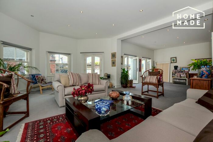 3 Bedroom Flat To Rent In Burlington House, Fulham, SW6