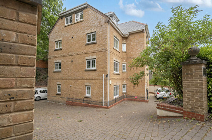 2 Bedroom Apartment For Sale In Douglas Downes Close, Headington, Oxford, OX3
