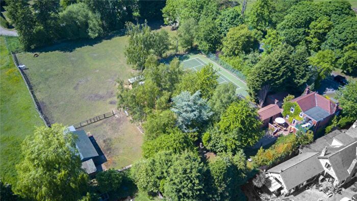 4 Bedroom Detached House For Sale In Bawtry Road, Tickhill, Doncaster, South Yorkshire, DN11