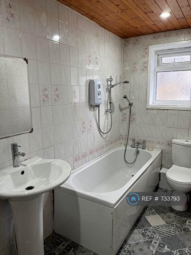 2 Bedroom Terraced House To Rent In Woodbine Road, Blackburn, BB2