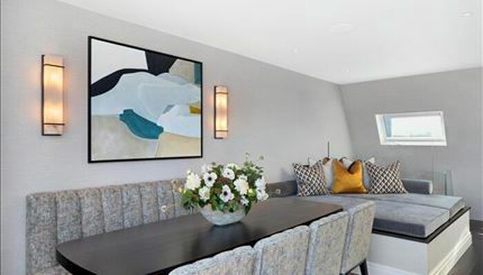 3 Bedroom Flat To Rent In - Prince Of Wales Terrace, London, W8