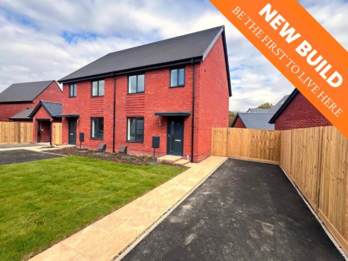 3 Bedroom Semi-Detached House To Rent In Bedlams Close, Whiteley, Fareham, Hampshire, PO15