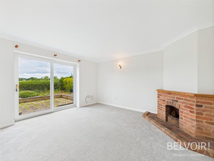4 Bedroom Detached House For Sale In Great North Road, Newark, Sutton On Trent, NG23