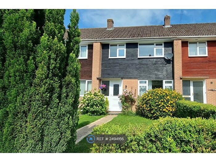 3 Bedroom Terraced House To Rent In Thorneley Road, Newbury, RG20