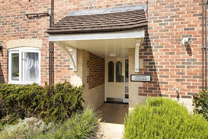 1 Bedroom Detached House To Rent In Willow Brook, OX14