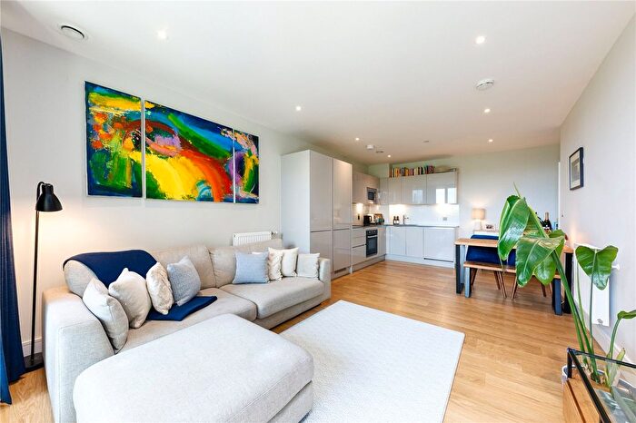 2 Bedroom Flat For Sale In Plough Lane, London, SW17