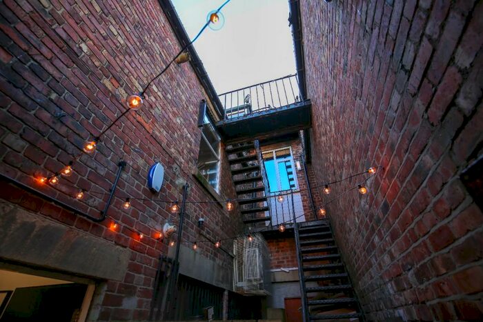 6 Bedroom Maisonette To Rent In Heaton Road, Newcastle Upon Tyne, NE6